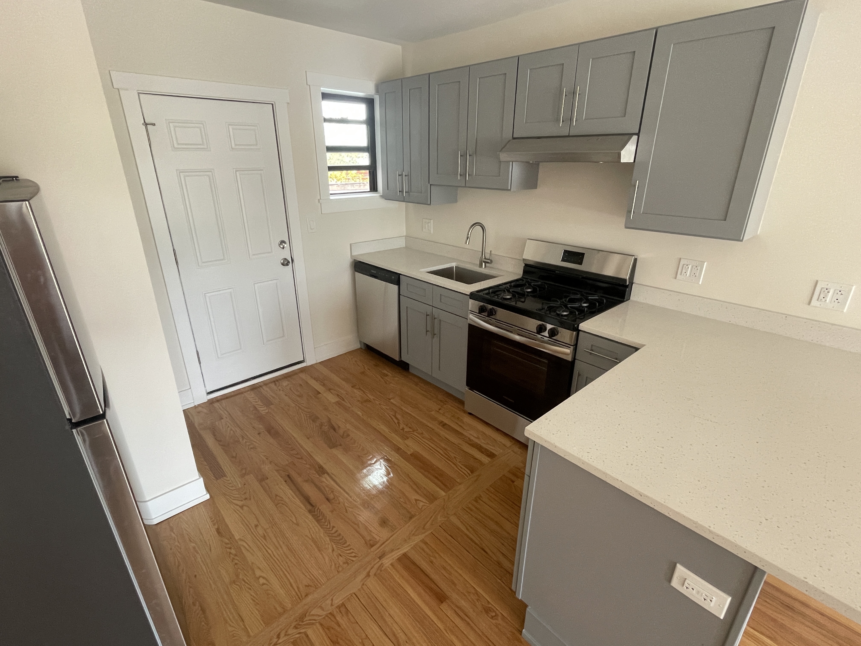 1544 West Highland Avenue - 1R